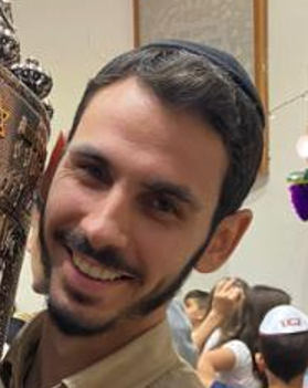 אורי לוי